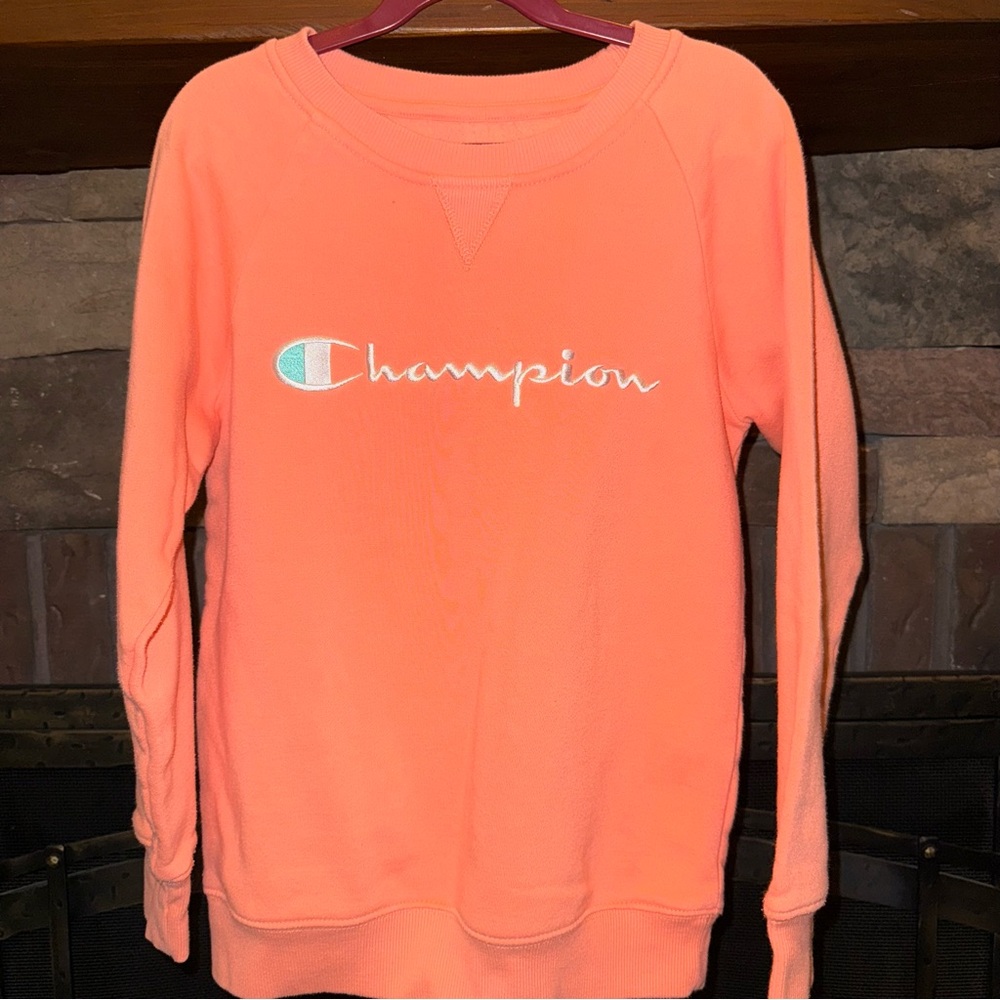 Champion Coral Sweatshirt with Crew Neck and Relaxed Fit